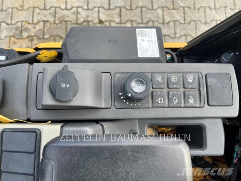 CAT 301.5-05A Excavatoare pe șenile
