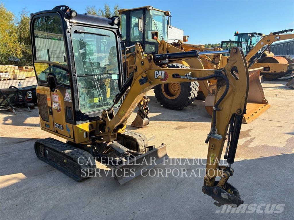 CAT 301.6 Excavatoare pe șenile
