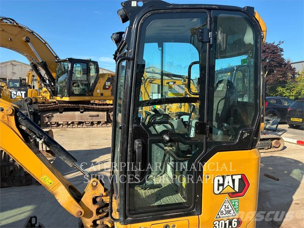 CAT 301.6 Excavatoare pe șenile
