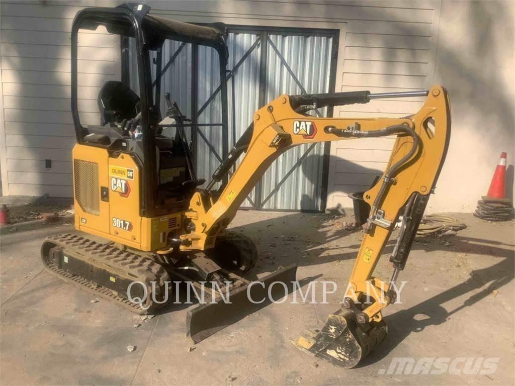 CAT 301.7 Excavatoare pe șenile
