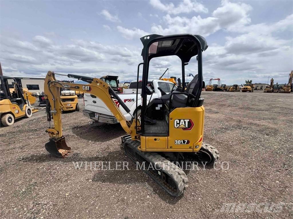 CAT 301.7 C1 Excavatoare pe șenile
