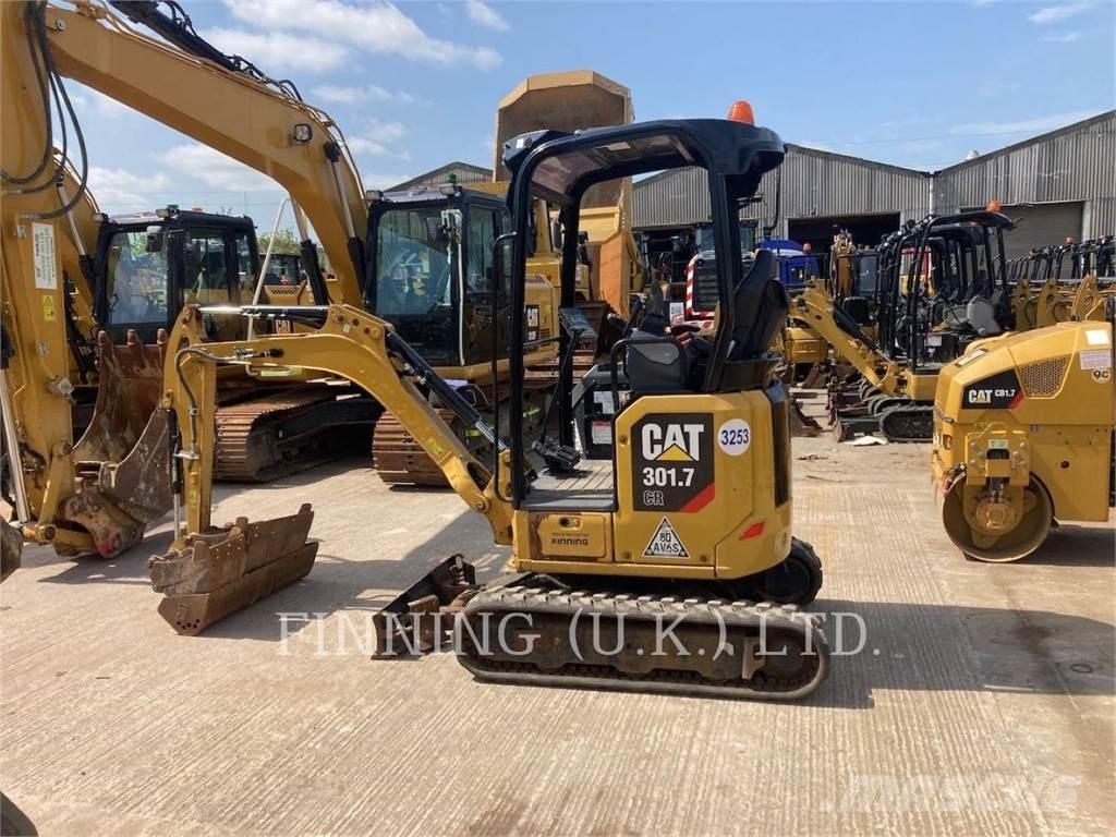CAT 301.705 Excavatoare pe șenile
