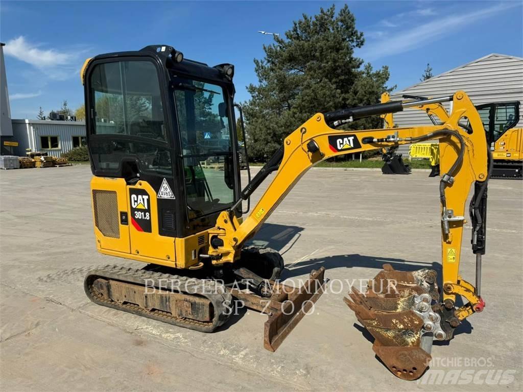 CAT 301.8 Excavatoare pe șenile
