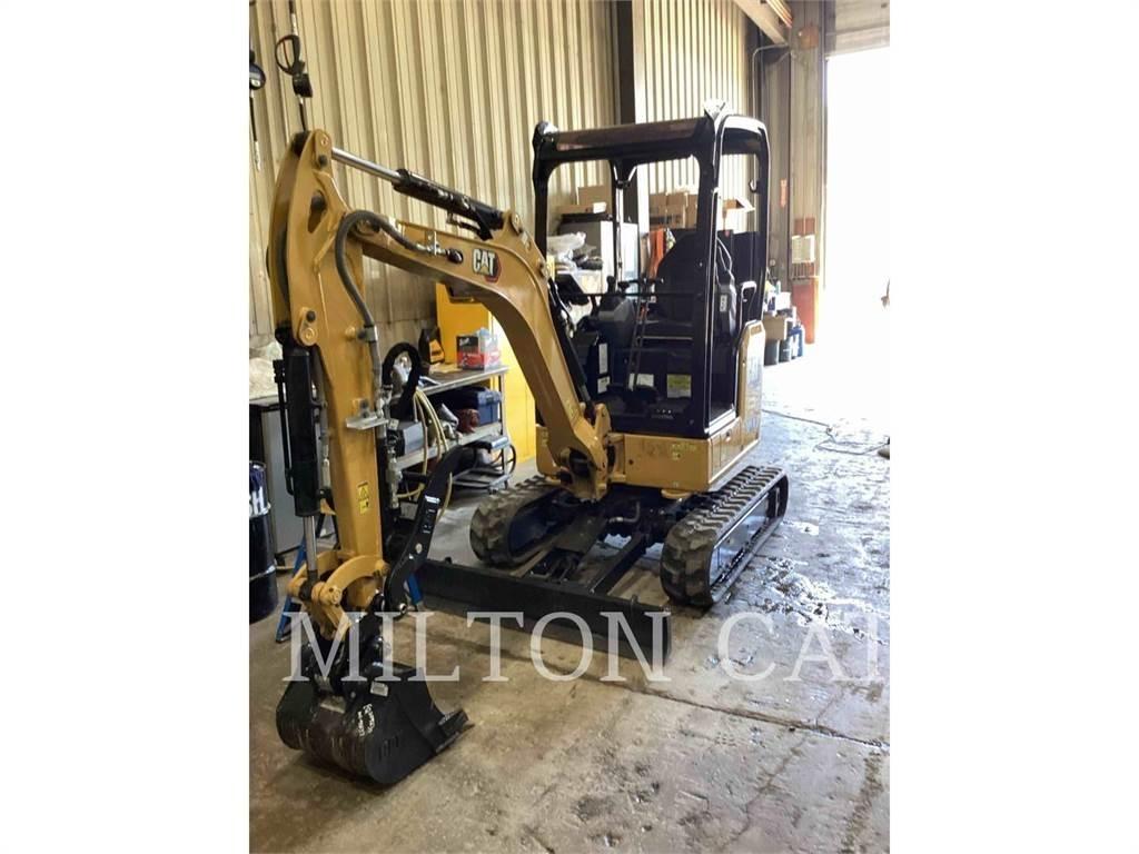 CAT 301.8 Excavatoare pe șenile
