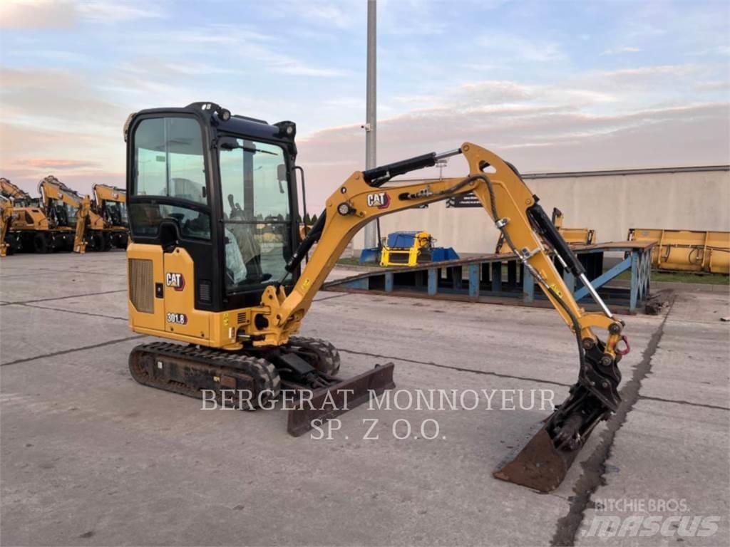 CAT 301.8 Excavatoare pe șenile
