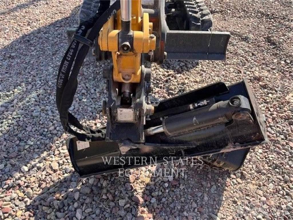 CAT 301.8 Excavatoare pe șenile
