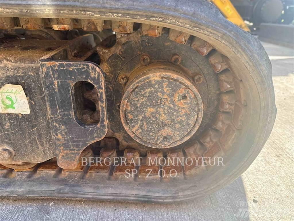 CAT 301.8 Excavatoare pe șenile
