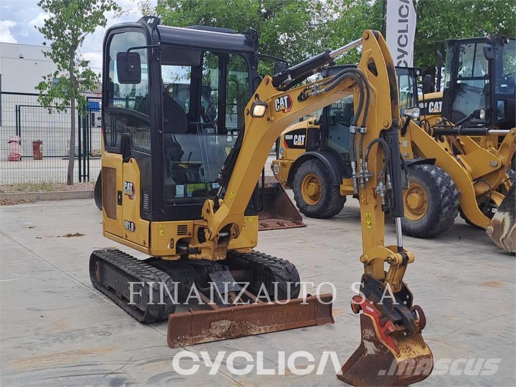 CAT 301.8 Excavatoare pe șenile
