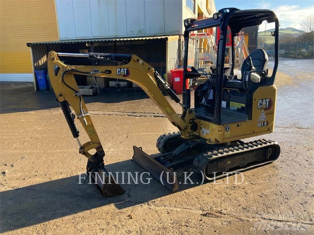 CAT 301.8 Excavatoare pe șenile
