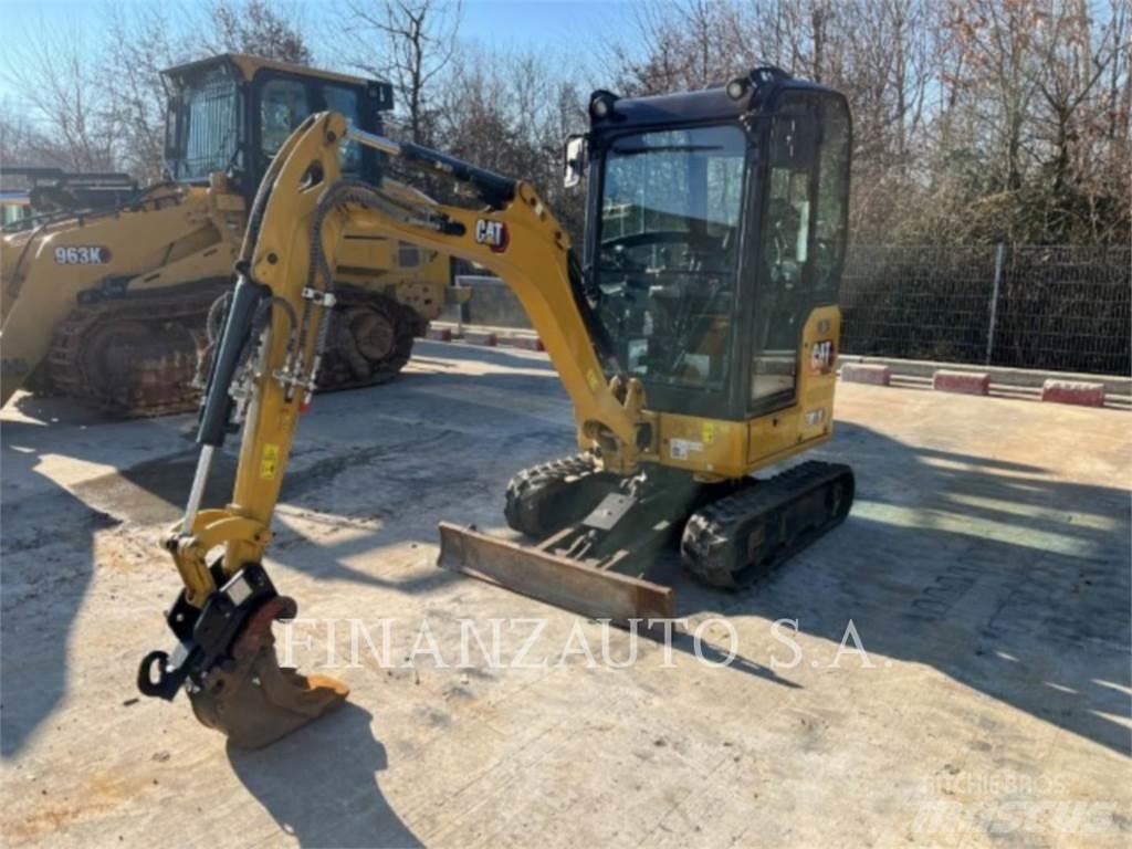 CAT 301.8 Excavatoare pe șenile
