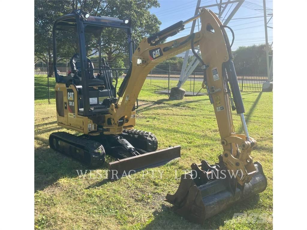 CAT 301.8 Excavatoare pe șenile
