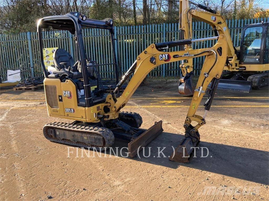 CAT 301.8 Excavatoare pe șenile
