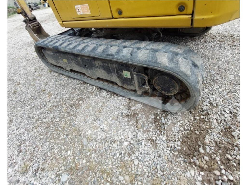 CAT 301.8 Excavatoare pe șenile
