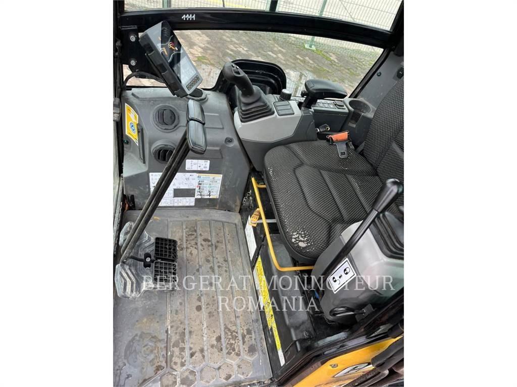 CAT 301.8-05 Excavatoare pe șenile
