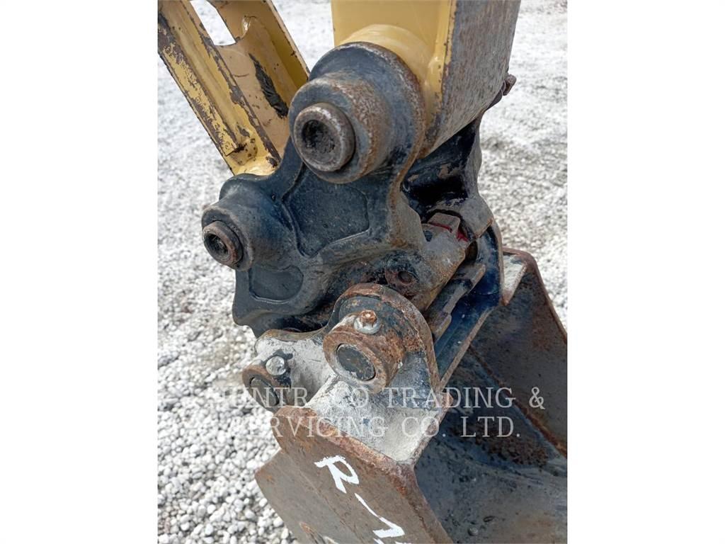 CAT 301.8-05 Excavatoare pe șenile
