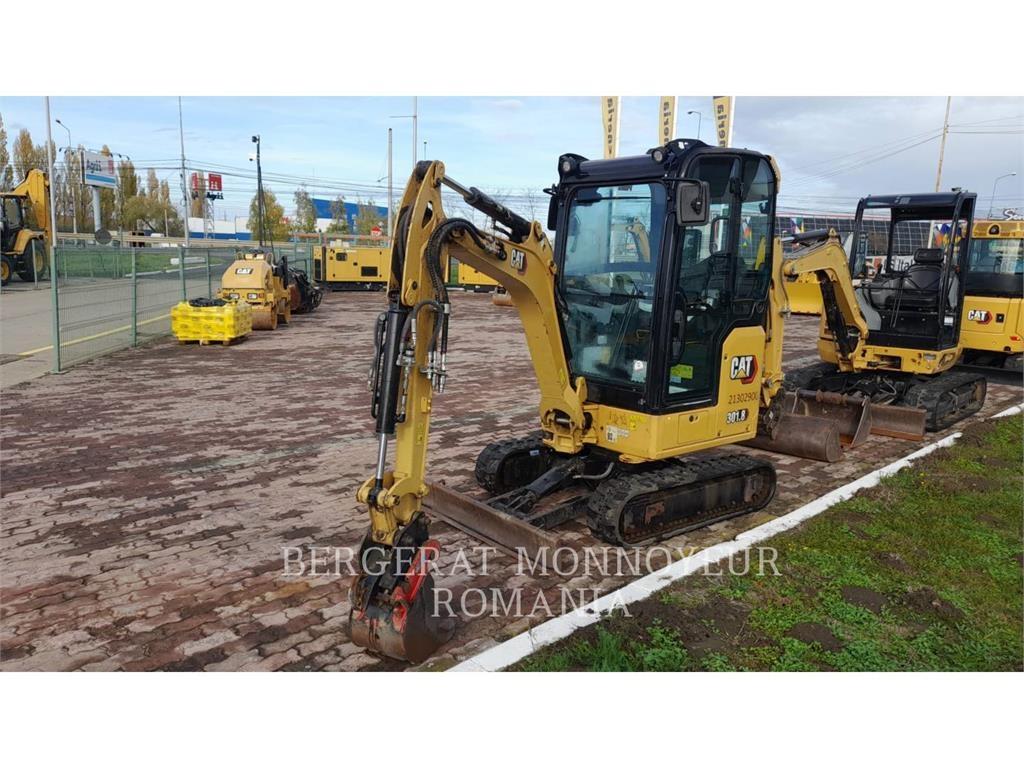 CAT 301.8-05 Excavatoare pe șenile
