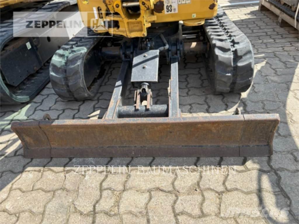 CAT 301.8-05A Excavatoare pe șenile
