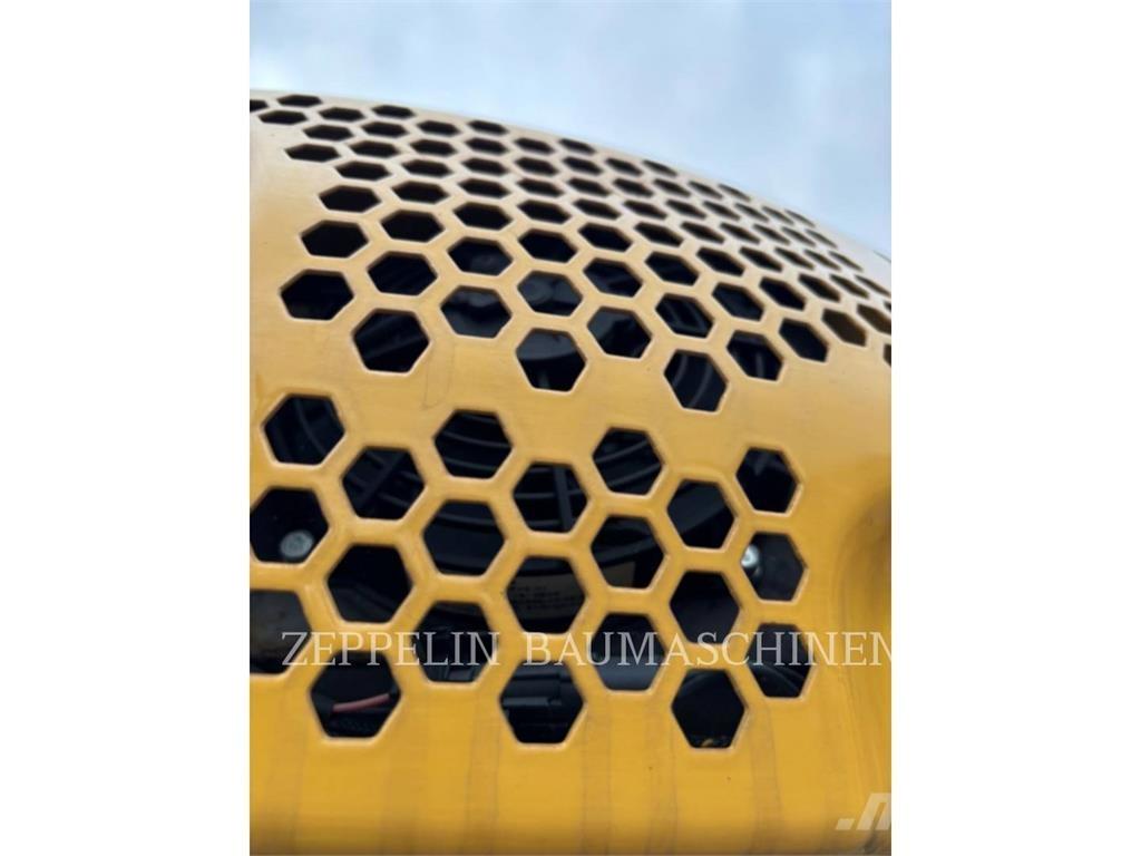 CAT 301.8-05A Excavatoare pe șenile
