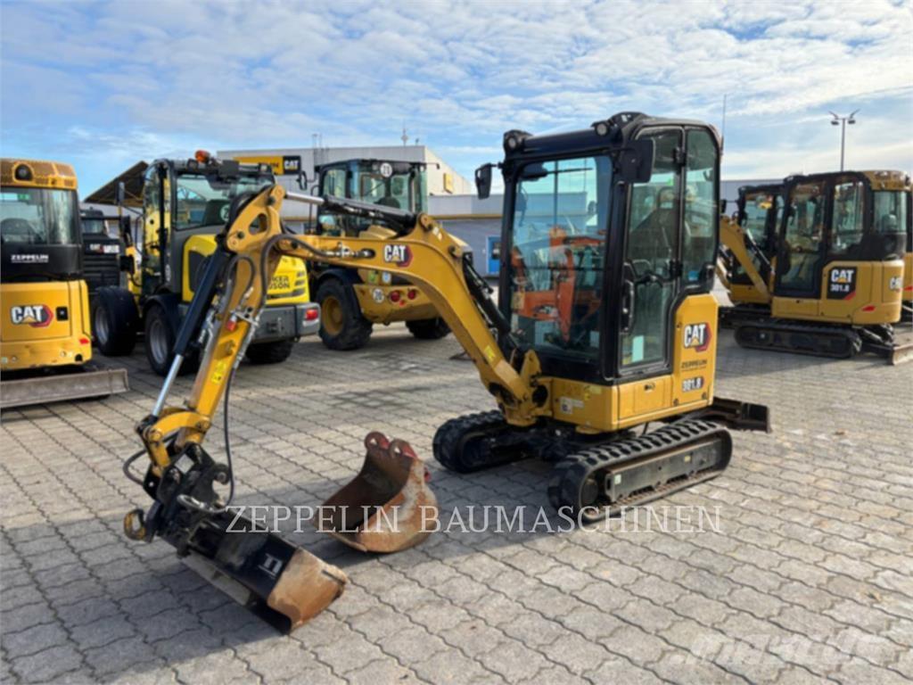 CAT 301.8-05A Excavatoare pe șenile
