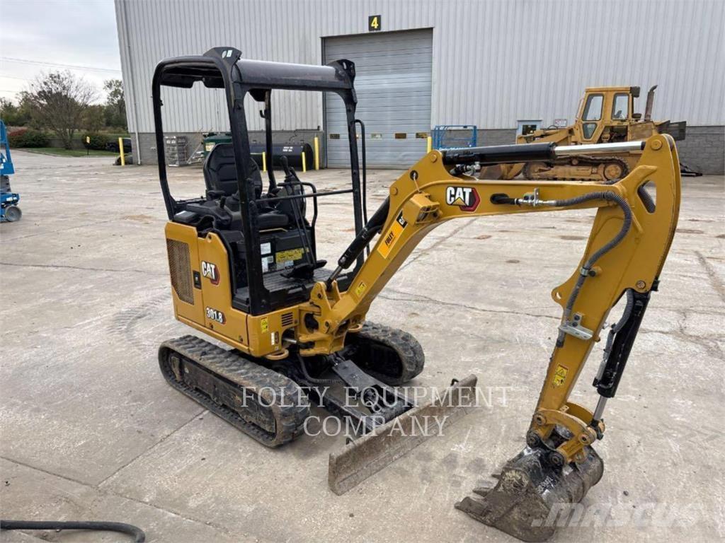 CAT 301.8-05LO Excavatoare pe șenile
