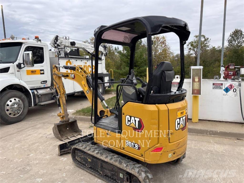 CAT 301.8-05LO Excavatoare pe șenile
