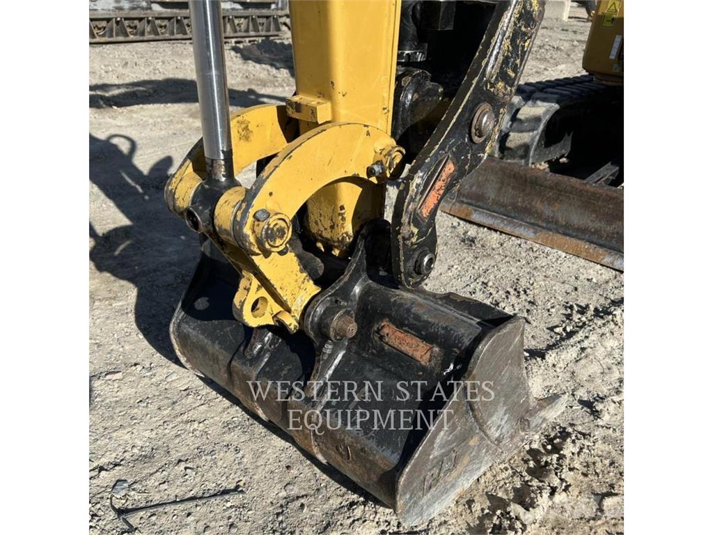 CAT 302 Excavatoare pe șenile
