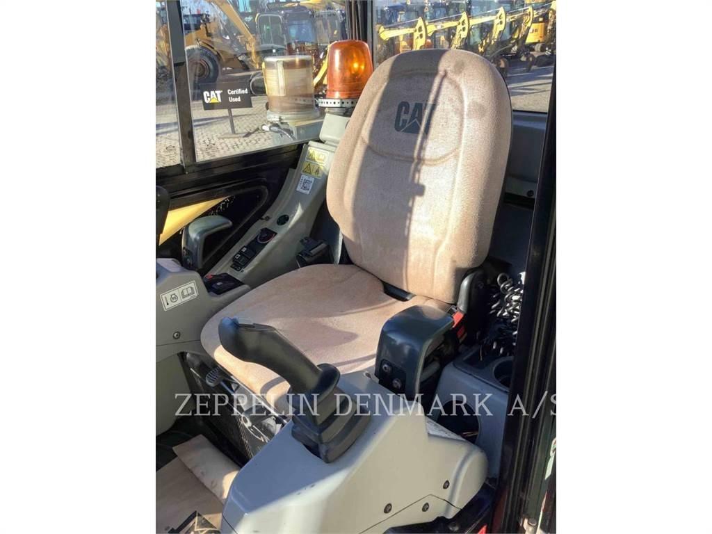 CAT 302.5C Excavatoare pe șenile
