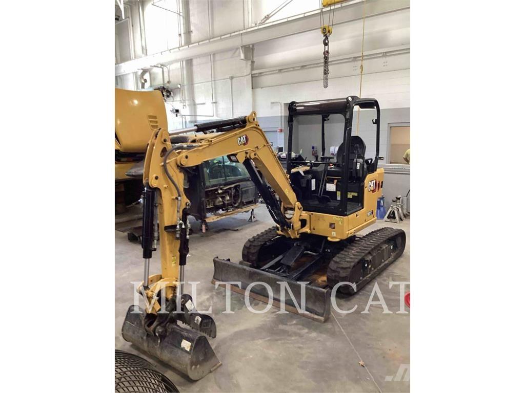 CAT 302.7 Excavatoare pe șenile
