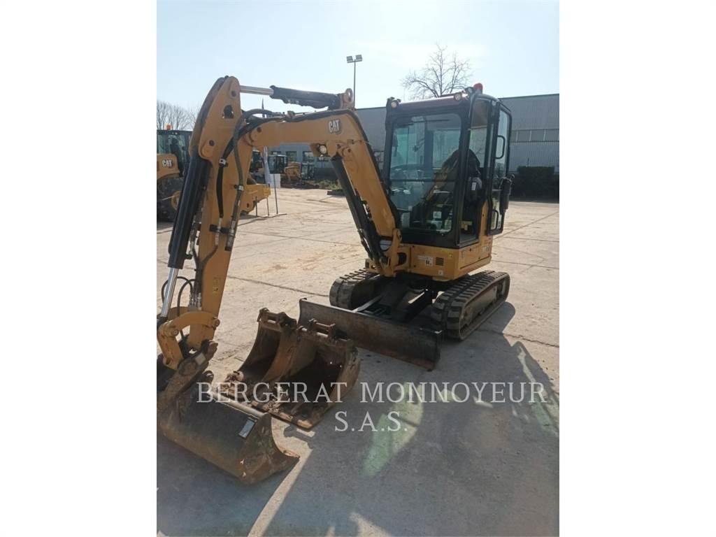 CAT 302.7 Excavatoare pe șenile
