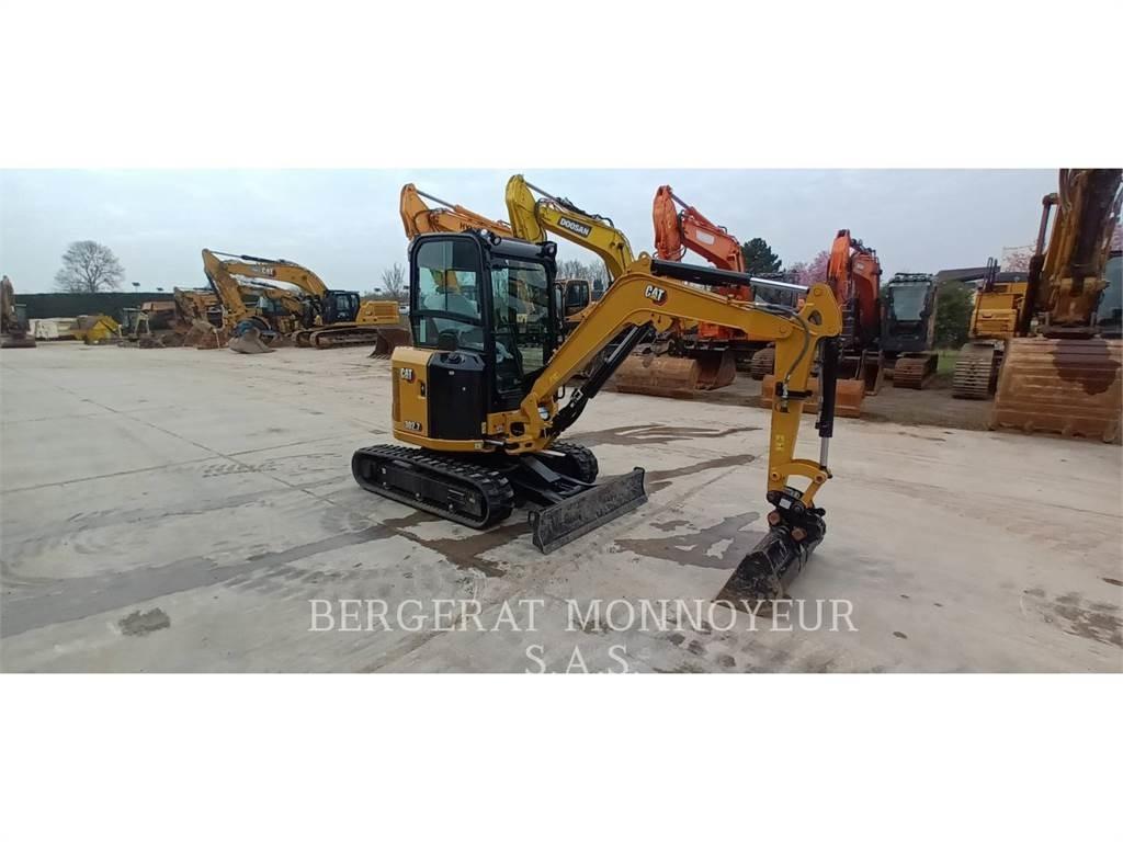 CAT 302.7 Excavatoare pe șenile
