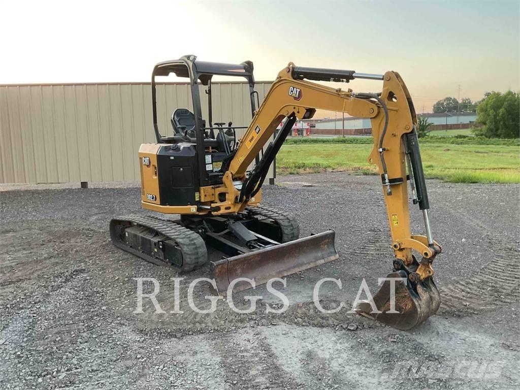 CAT 302.7 Excavatoare pe șenile

