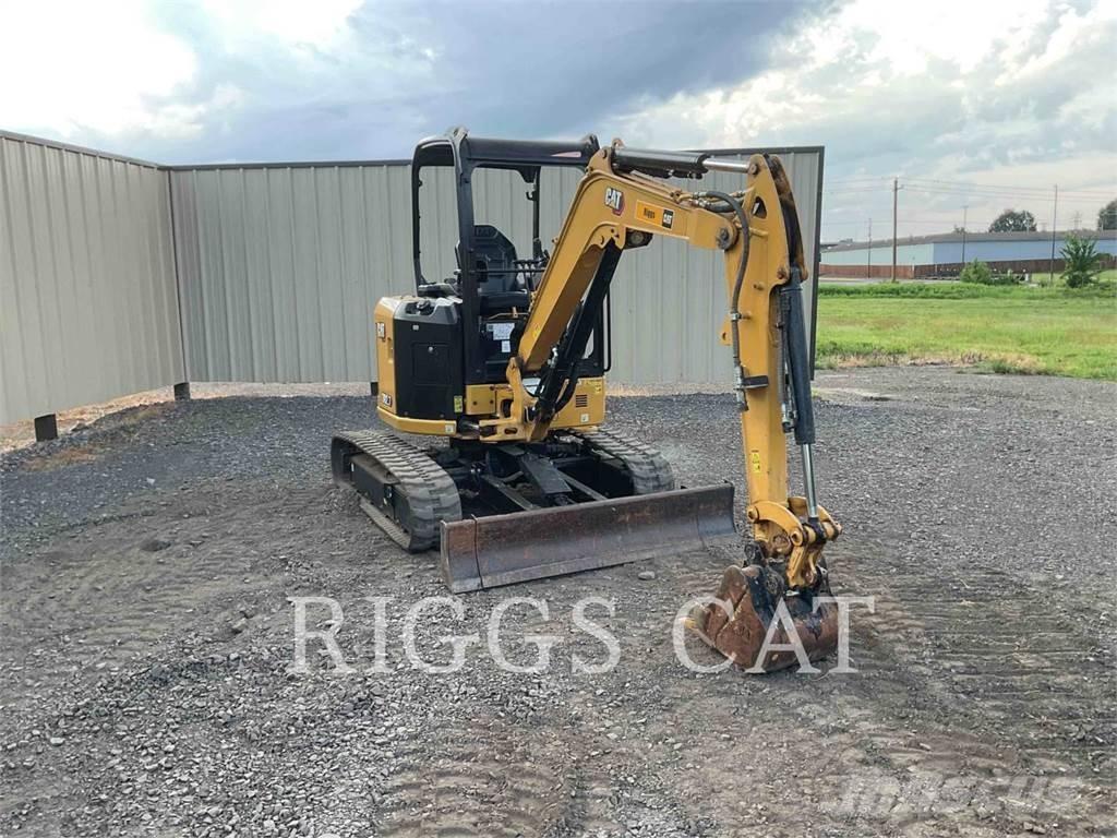 CAT 302.7 Excavatoare pe șenile

