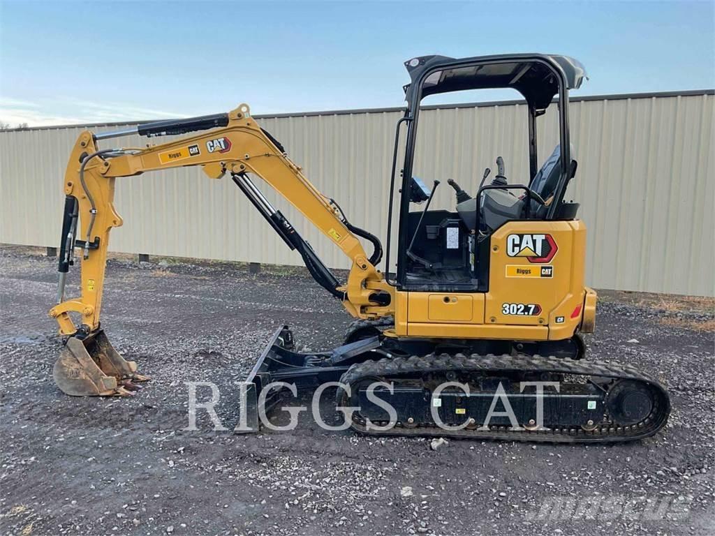 CAT 302.7 Excavatoare pe șenile
