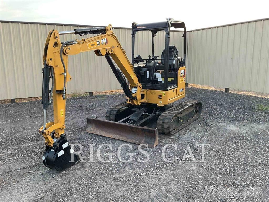 CAT 302.7 Excavatoare pe șenile
