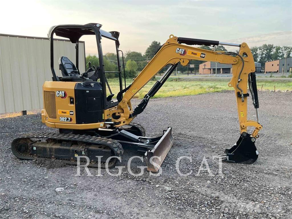 CAT 302.7 Excavatoare pe șenile
