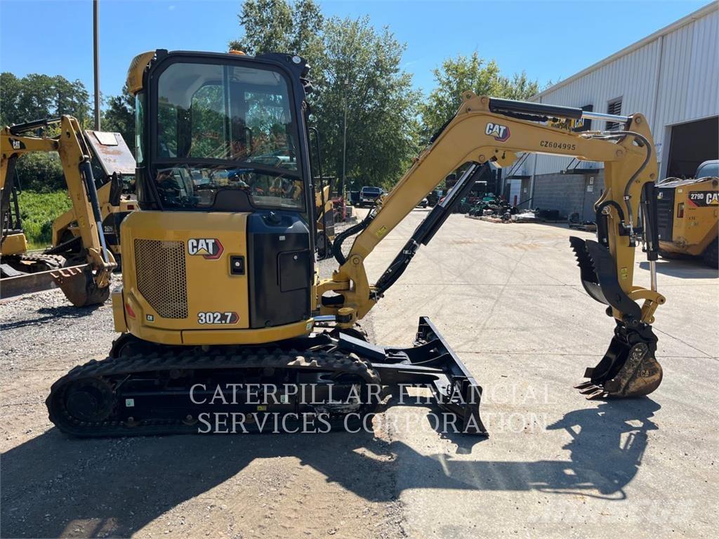 CAT 302.7-07CR Excavatoare pe șenile
