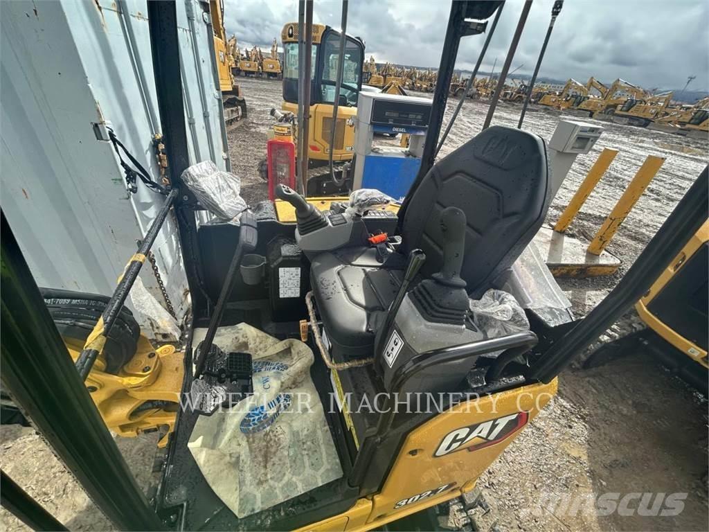 CAT 302.7 C1 Excavatoare pe șenile
