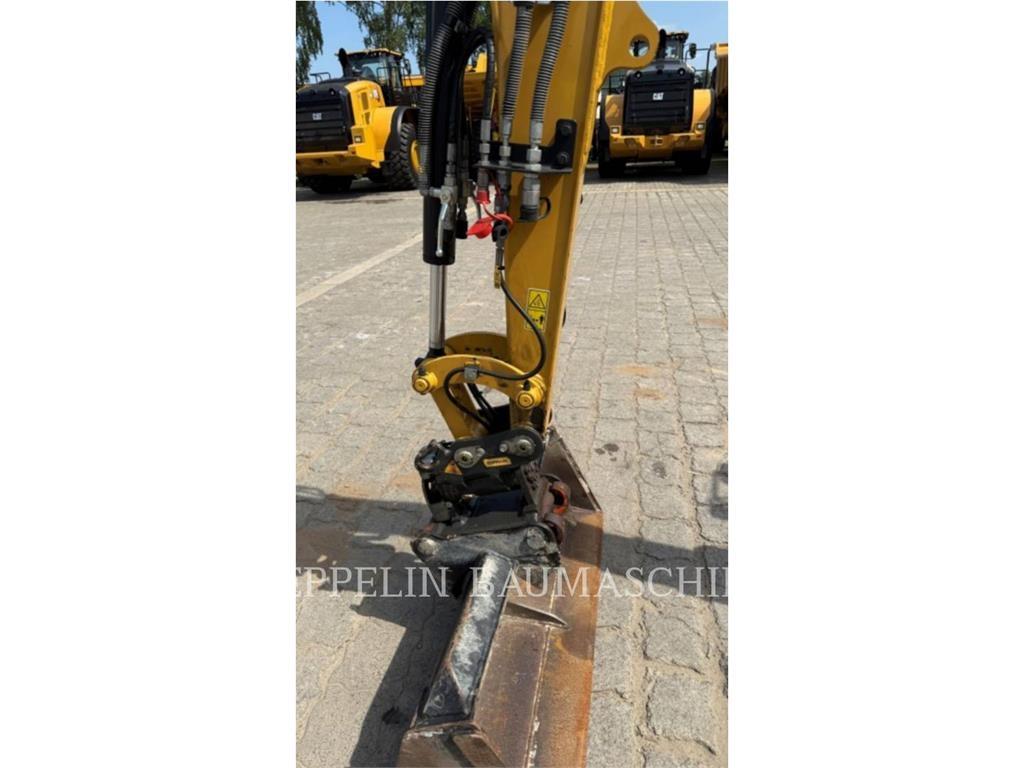 CAT 302.7CR-07 Excavatoare pe șenile

