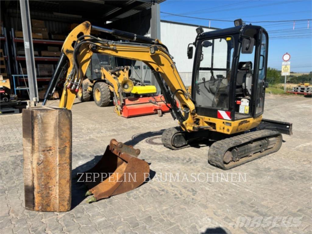 CAT 302.7D Excavatoare pe șenile
