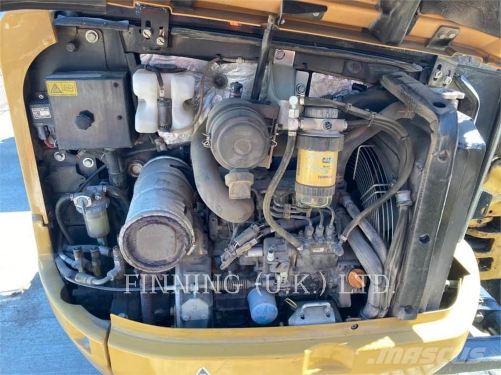 CAT 302.7D CAB Excavatoare pe șenile

