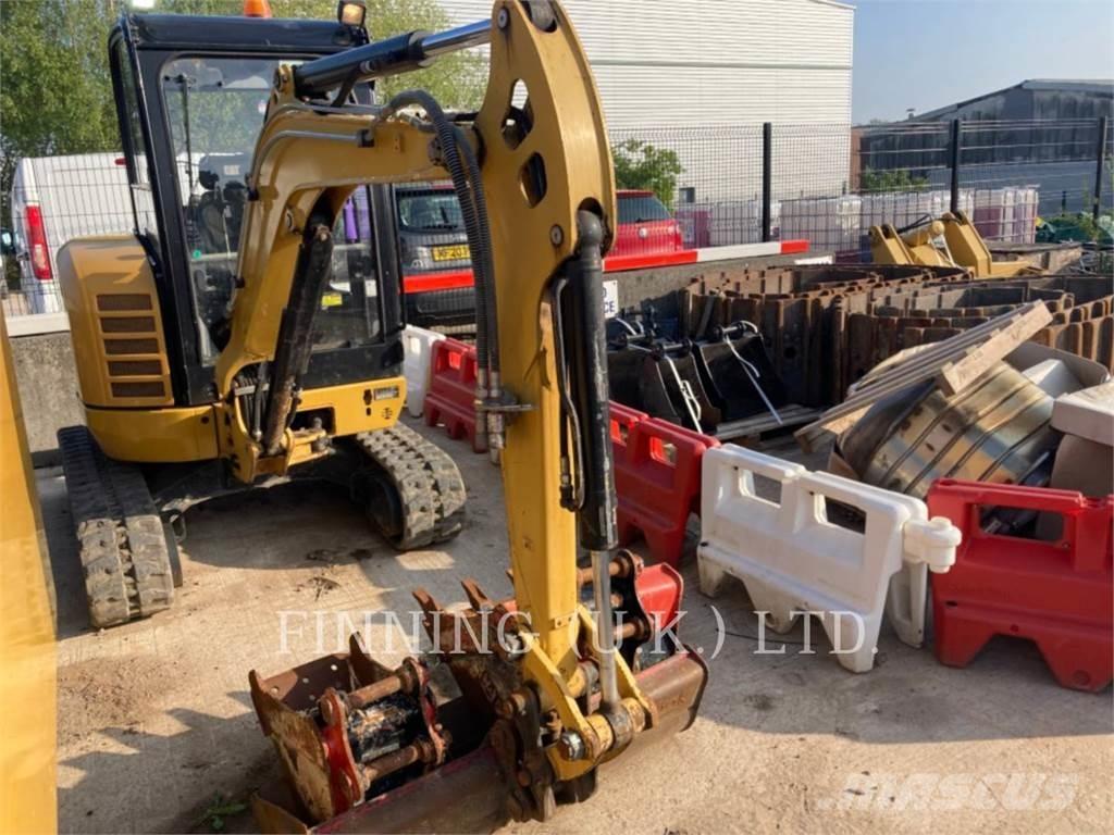 CAT 302.7D CAB Excavatoare pe șenile
