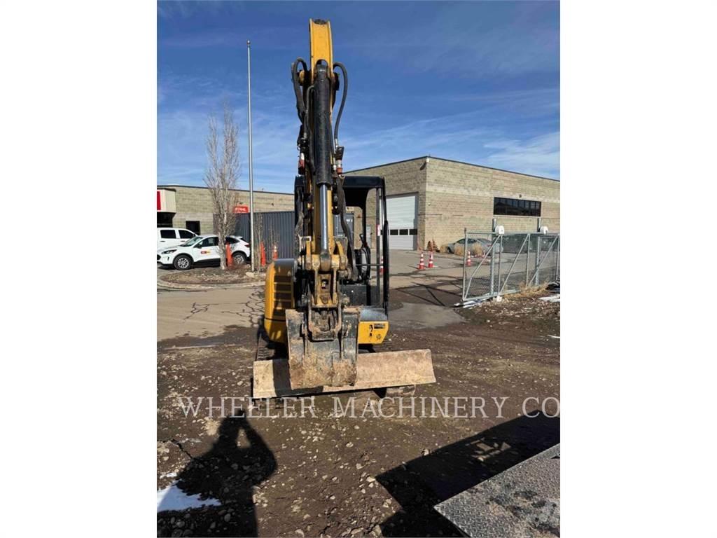 CAT 302.7DC1TH Excavatoare pe șenile
