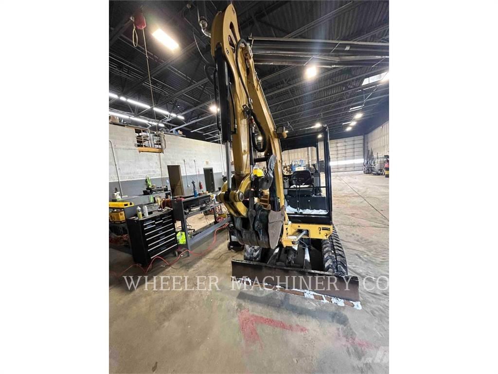 CAT 302.7DC1TH Excavatoare pe șenile
