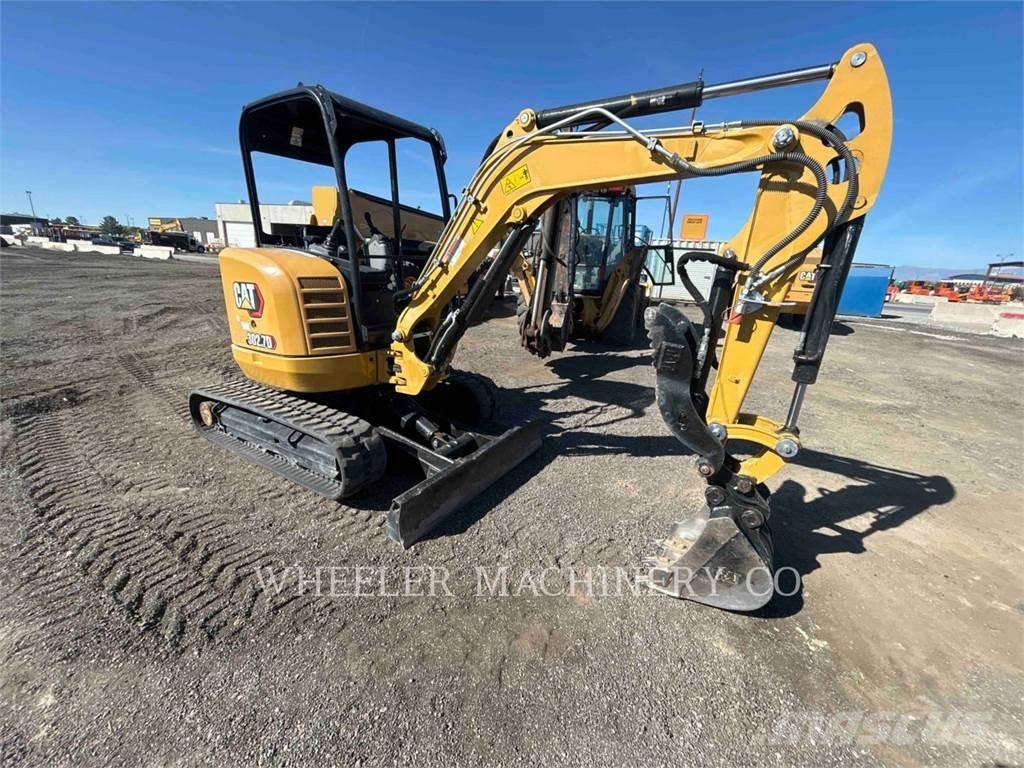 CAT 302.7DC1TH Excavatoare pe șenile
