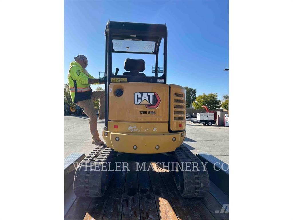 CAT 302.7DC1TH Excavatoare pe șenile
