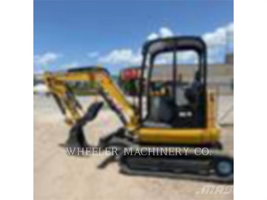 CAT 302.7DC1TH Excavatoare pe șenile
