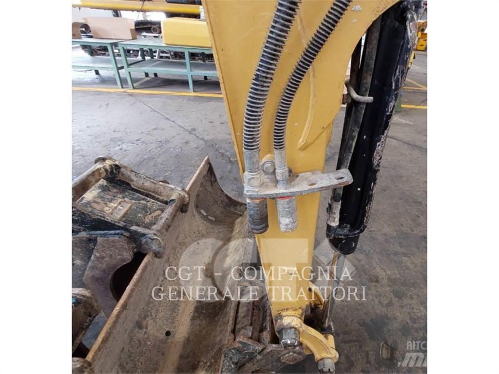 CAT 302.7DCR Excavatoare pe șenile
