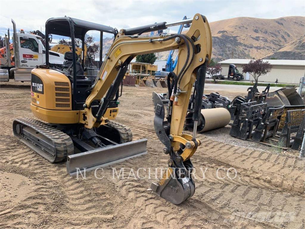 CAT 302.7DCRCN Excavatoare pe șenile
