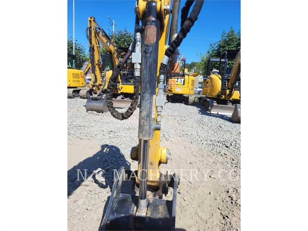 CAT 302.7DCRCN Excavatoare pe șenile
