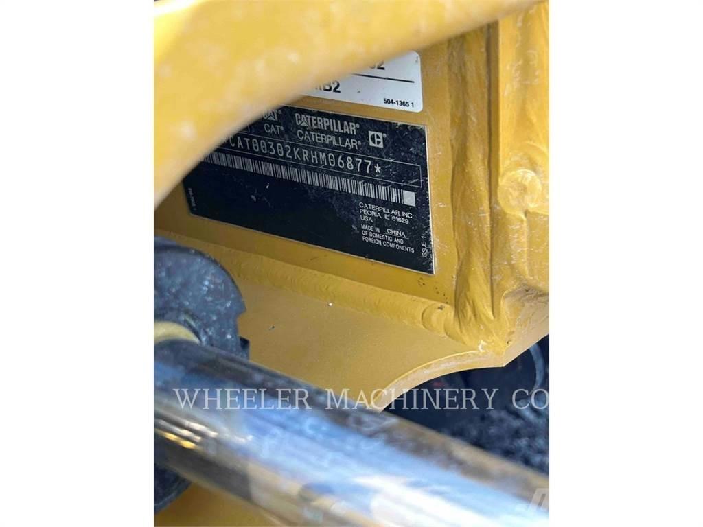 CAT 302 C3 TH Excavatoare pe șenile
